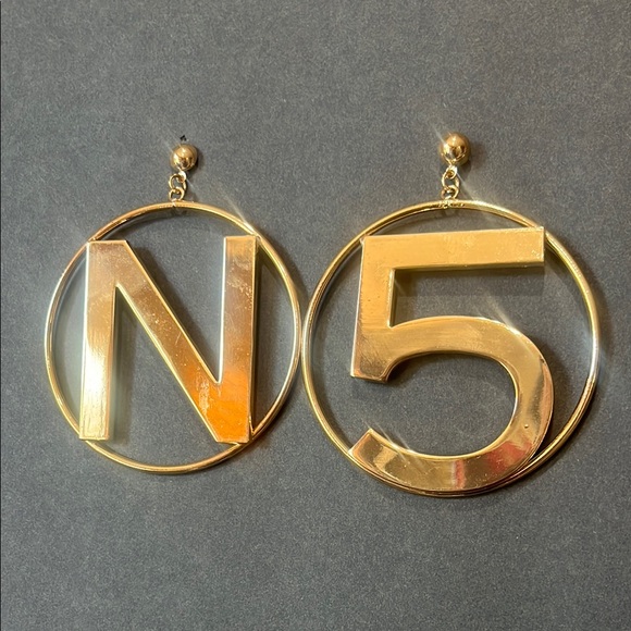 Jewelry - Gold Statement Earrings